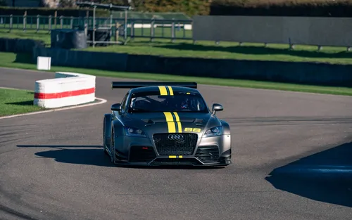 Joe Macari Goodwood track day 2020