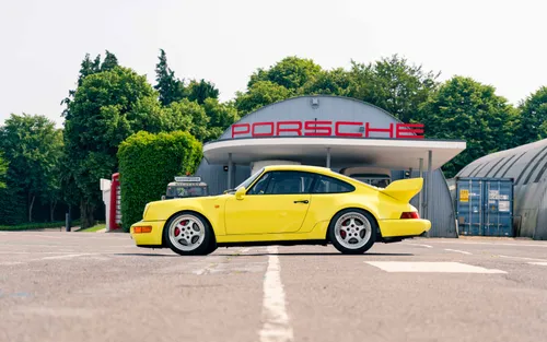Joe Macari Goodwood track day 2021