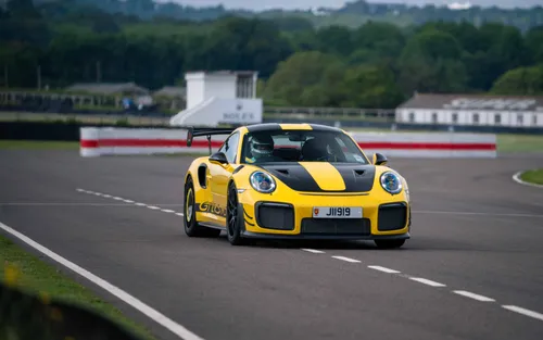 Joe Macari Goodwood track day 2021