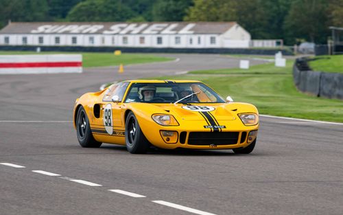 Joe Macari Goodwood track day 2021