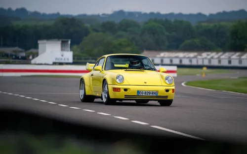 Joe Macari Goodwood track day 2021