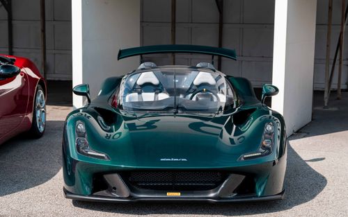 Joe Macari Goodwood track day 2021