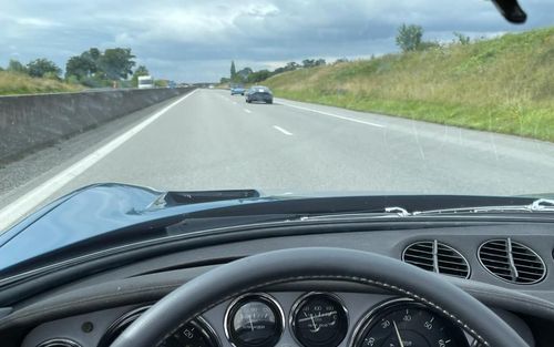250 GTO and friends drive to Le Mans