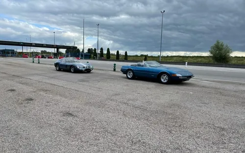 250 GTO and friends drive to Le Mans