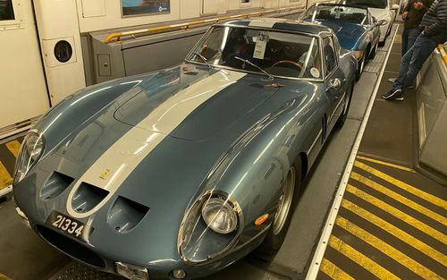 250 GTO and friends drive to Le Mans