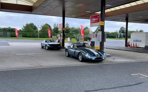 250 GTO and friends drive to Le Mans