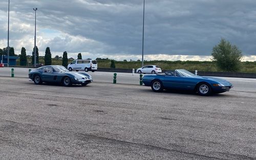 250 GTO and friends drive to Le Mans