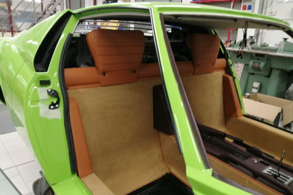 Lamborghini Miura P400 