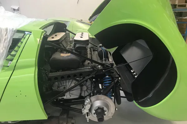 Lamborghini Miura P400 