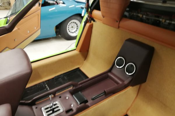 Lamborghini Miura P400 