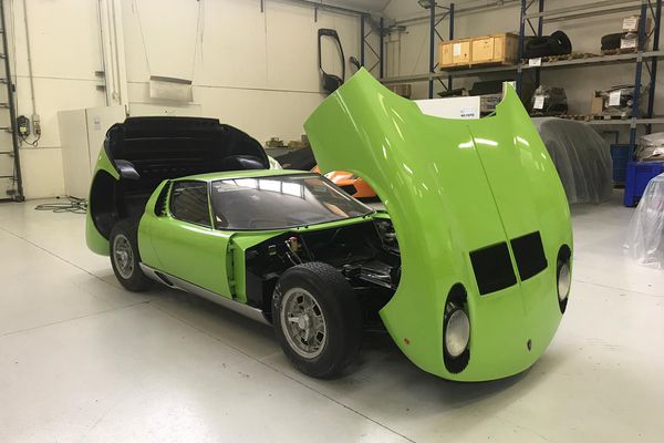 Lamborghini Miura P400 