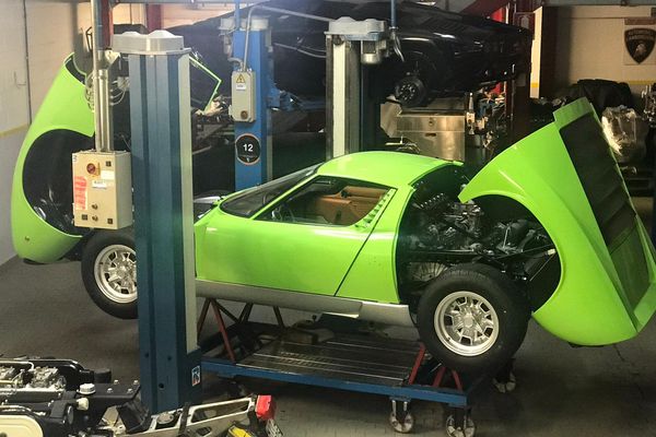 Lamborghini Miura P400 