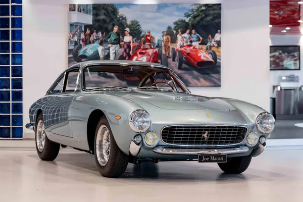 Ferrari 250 GT Lusso