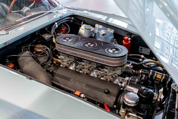 Ferrari 250 GT Lusso