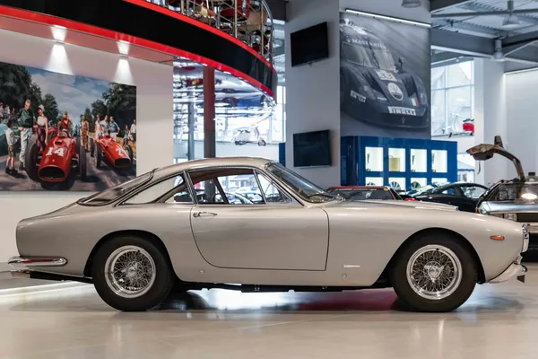 Ferrari 250 GT Lusso