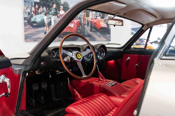 Ferrari 250 GT Lusso