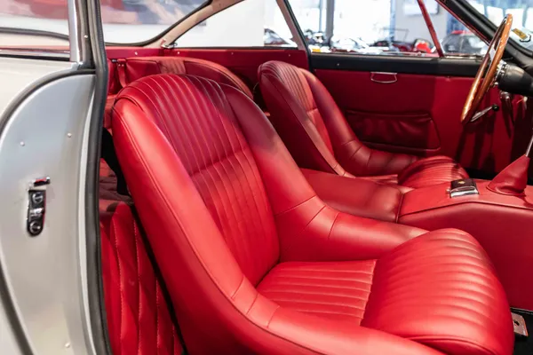 Ferrari 250 GT Lusso