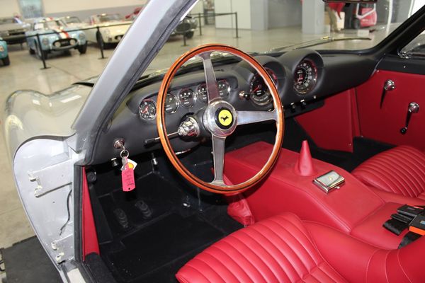 Ferrari 250 GT Lusso