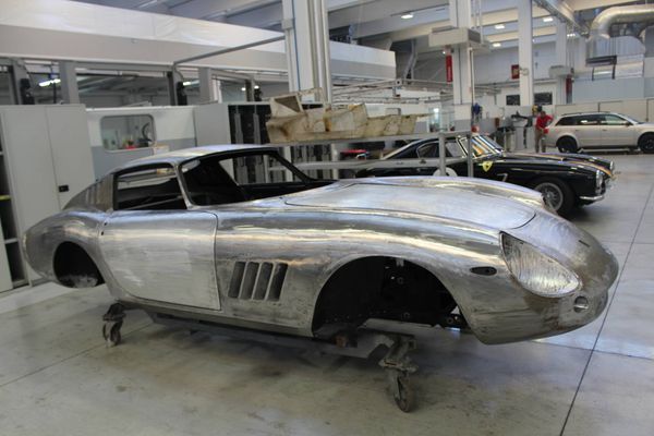 Ferrari 275 GTB 6 Carb