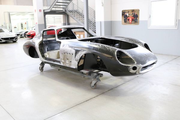 Ferrari 275 GTB 6 Carb