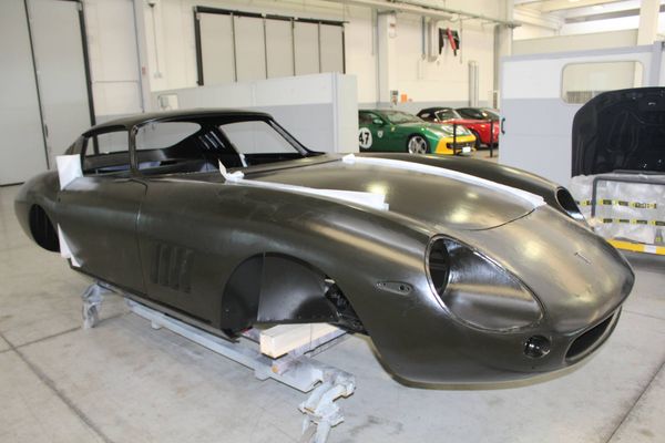 Ferrari 275 GTB 6 Carb