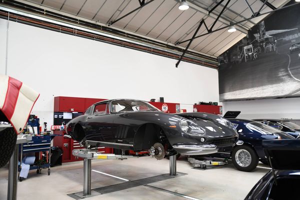 Ferrari 275 GTB 6 Carb