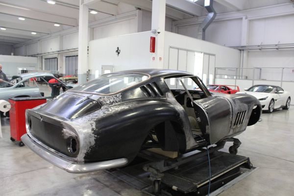 Ferrari 275 GTB 6 Carb
