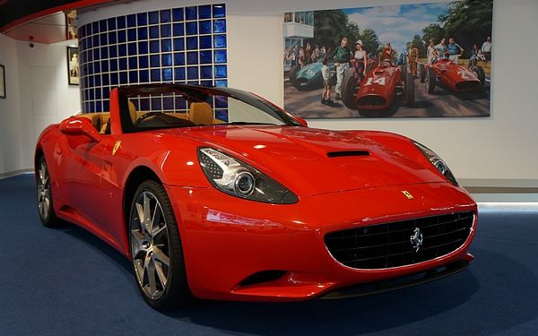 2010 Ferrari California (2010)