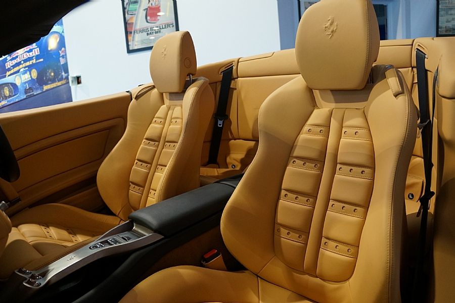 2010 Ferrari California (2010)