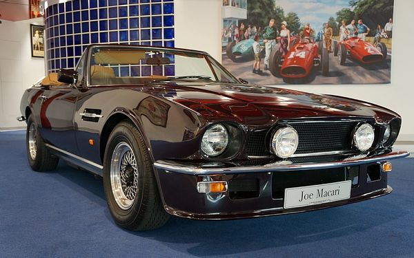 1987 Aston Martin V8 Volante
