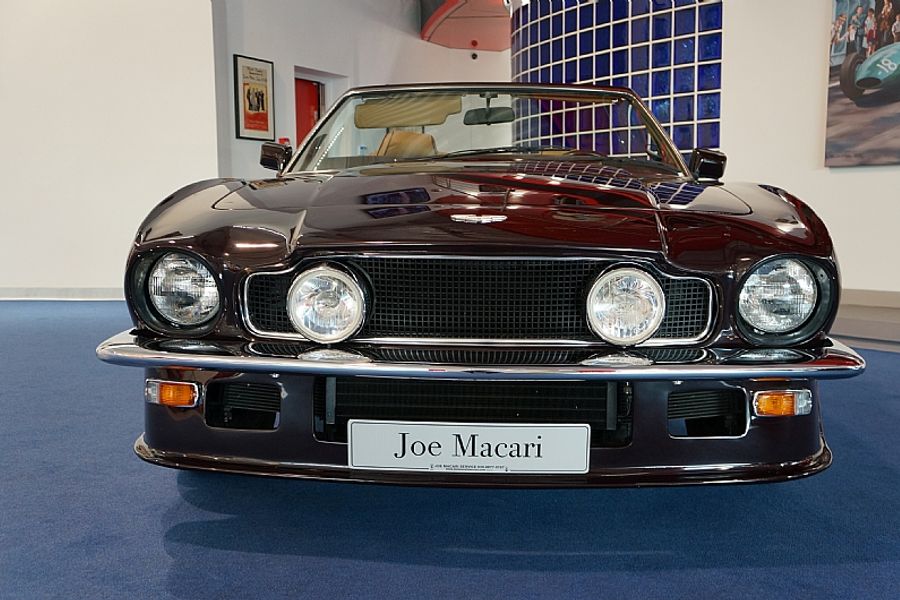 1987 Aston Martin V8 Volante