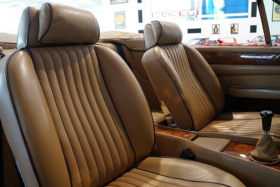 1987 Aston Martin V8 Volante