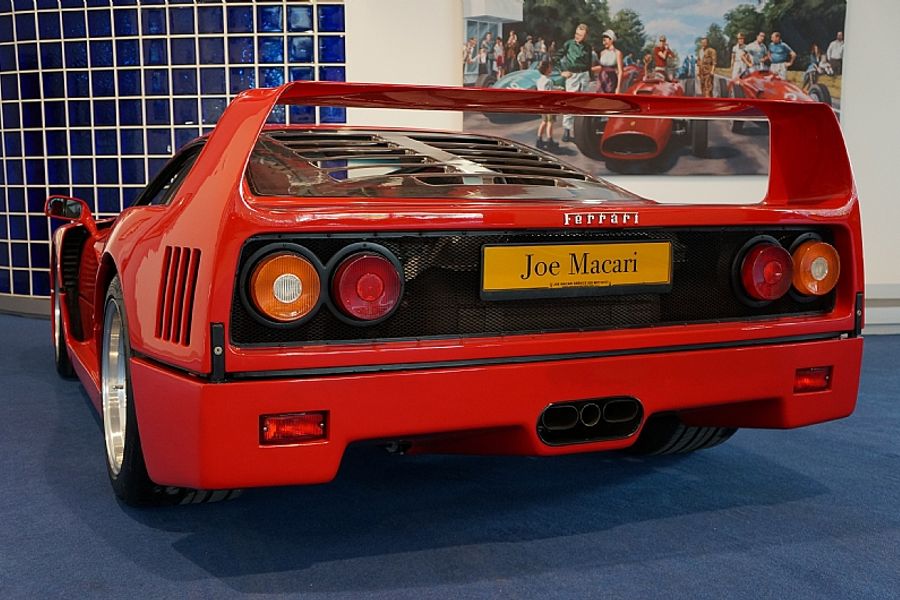 1990 Ferrari F40