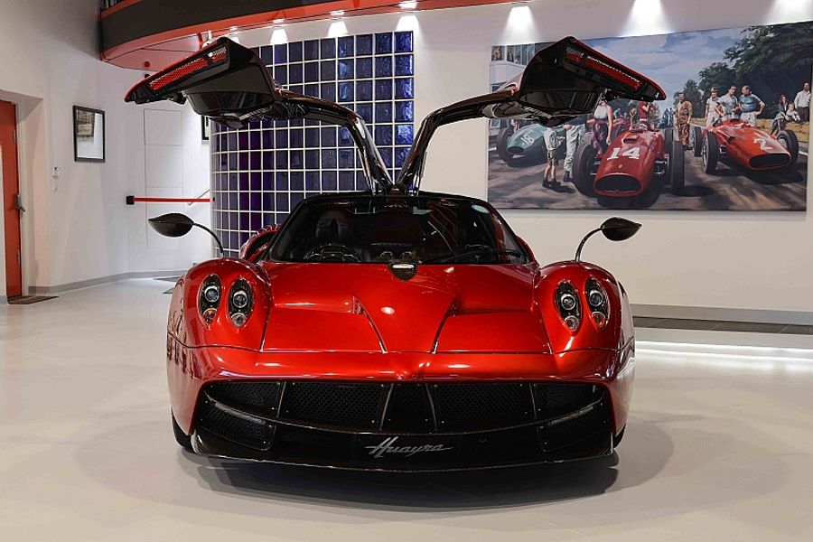 2013 Pagani Huayra