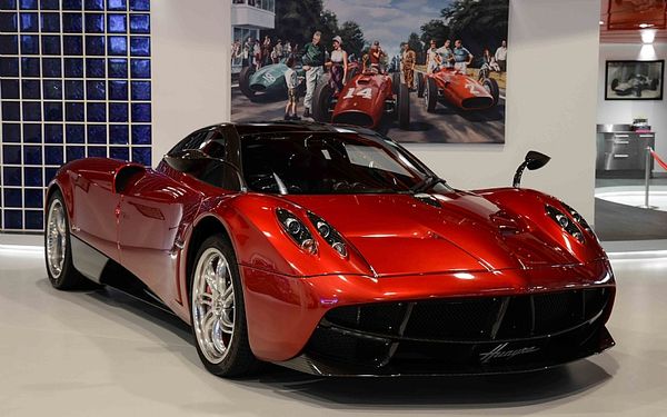 2013 Pagani Huayra