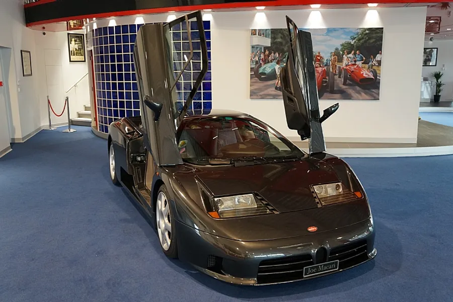1994 Bugatti EB110 GT