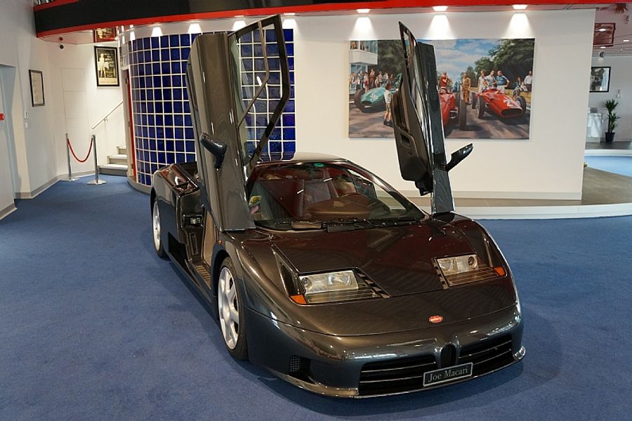 1994 Bugatti EB110 GT