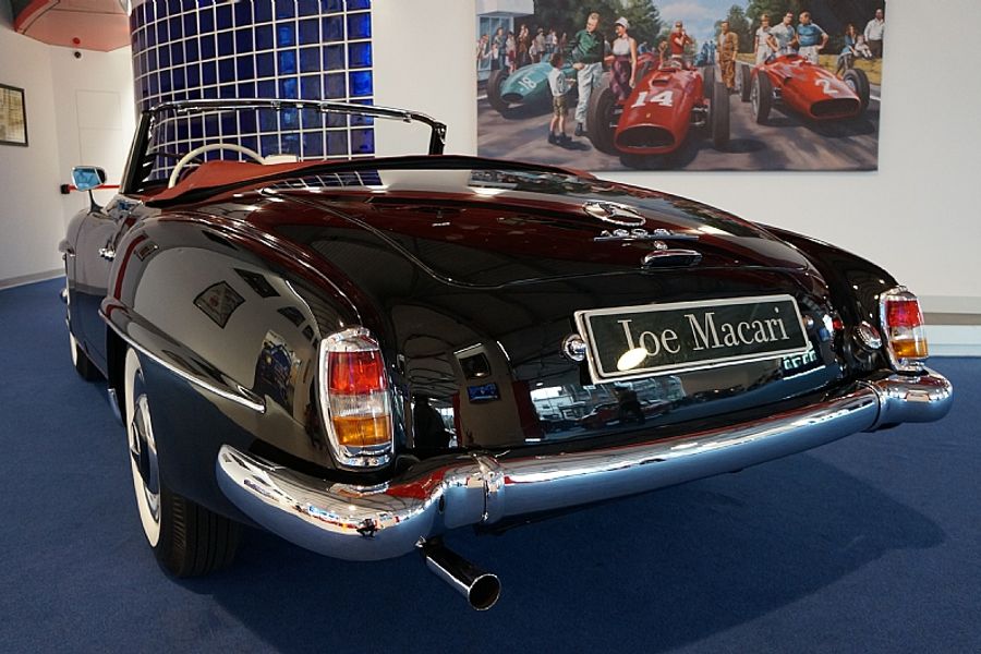1957 Mercedes Benz 190 SL Roadster