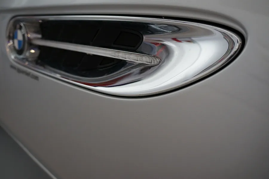 2001 BMW Z8