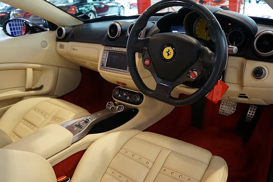 2010 Ferrari California