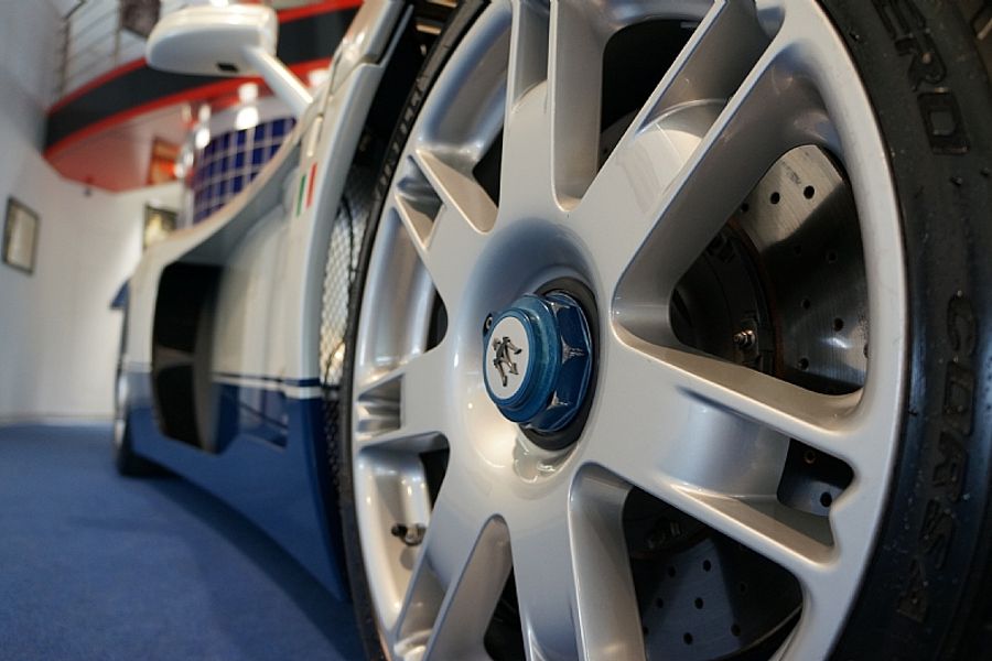 Maserati MC12