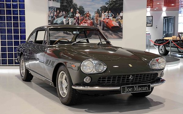 1965 Ferrari 330 GT 2+2 Mk 1