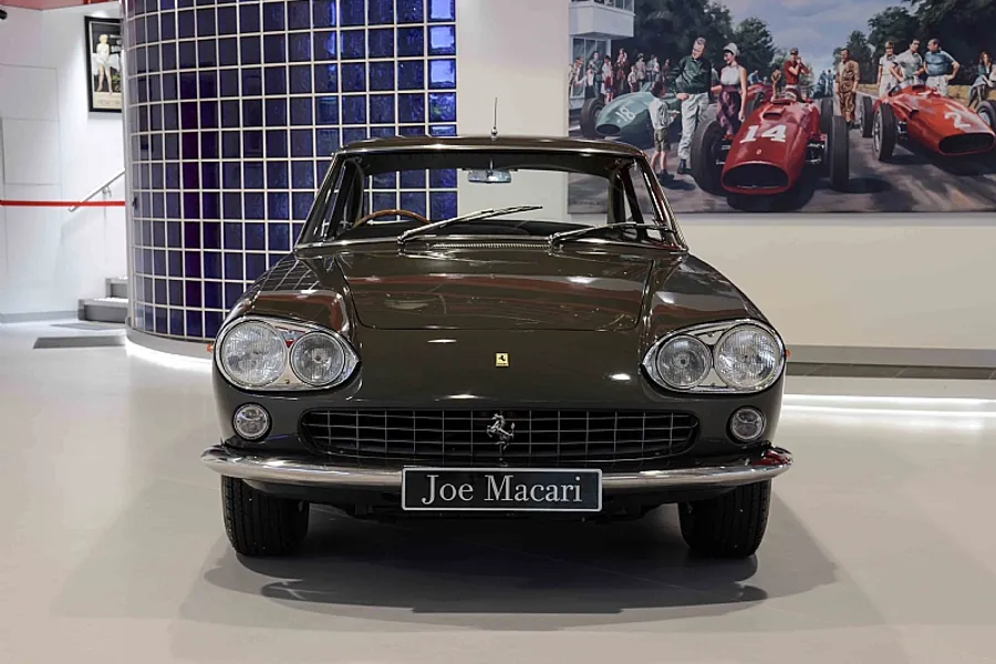 1965 Ferrari 330 GT 2+2 Mk 1