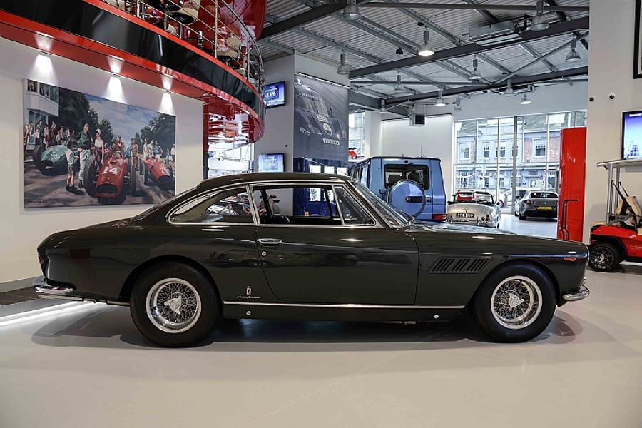 1965 Ferrari 330 GT 2+2 Mk 1