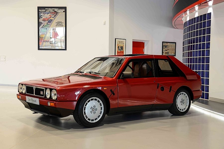 1985 Lancia Delta S4 Stradale