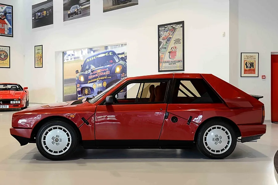 1985 Lancia Delta S4 Stradale