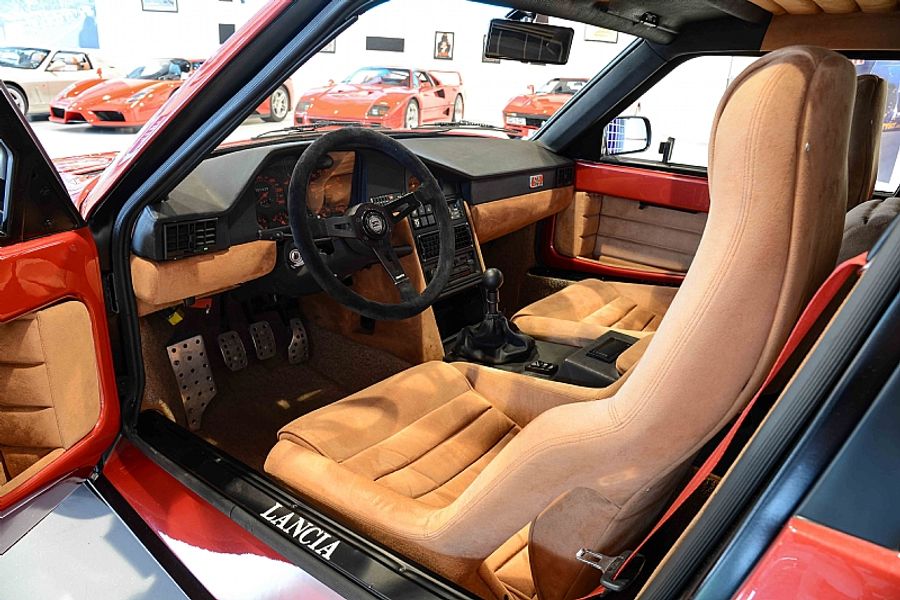 1985 Lancia Delta S4 Stradale