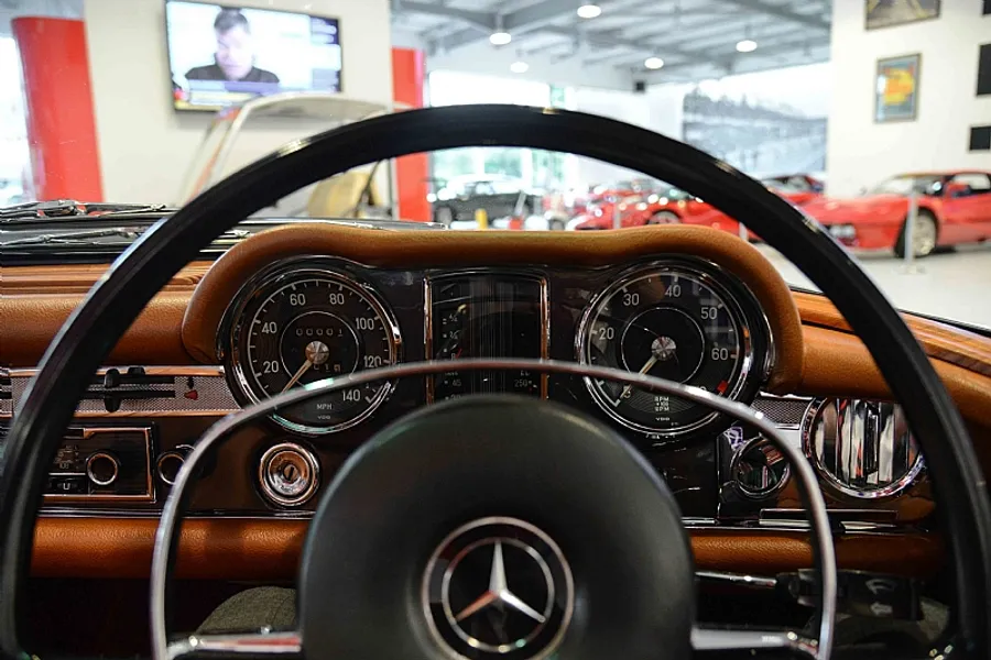 1969 Mercedes 280 SL