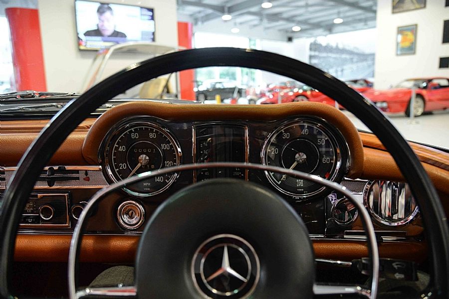 1969 Mercedes 280 SL