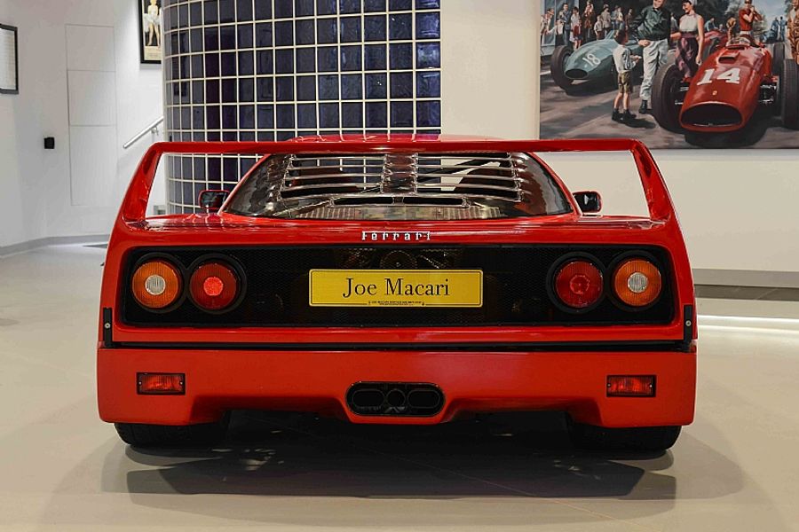 1987 Ferrari F40